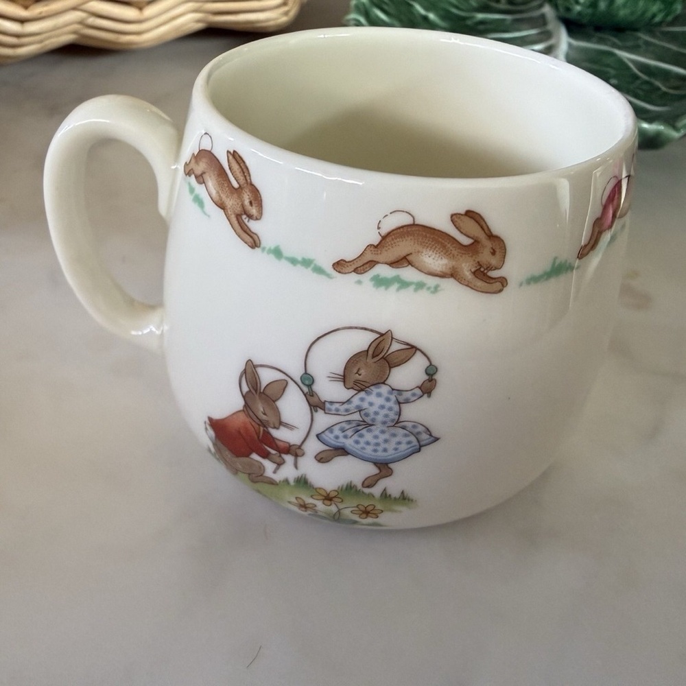 Royal Doulton Bunnykins Mug Jumprope Fun CUTE!